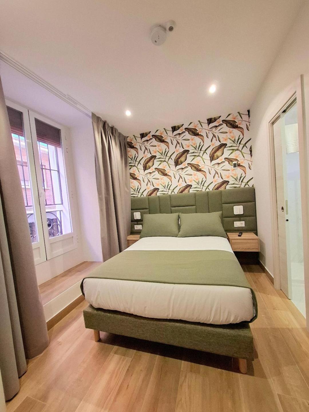 Hostal San Blas Madrid Ngoại thất bức ảnh